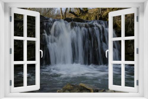 Fototapeta Naklejka Na Ścianę Okno 3D - wodospad na górskiej rzece 