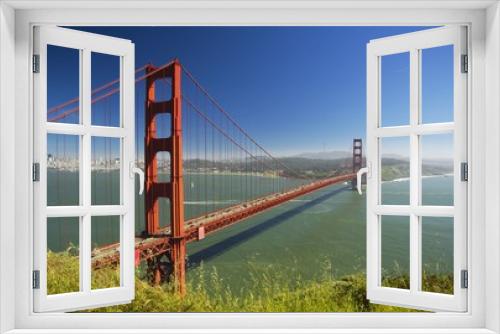 Fototapeta Naklejka Na Ścianę Okno 3D - Golden gate bridge, view from Marine Headlands, San Francisco, California, USA
