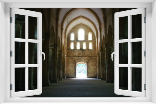 Fototapeta Naklejka Na Ścianę Okno 3D - F, Burgund, Zisterzienserabtei Fontenay, Innenraum der Klosterkirche