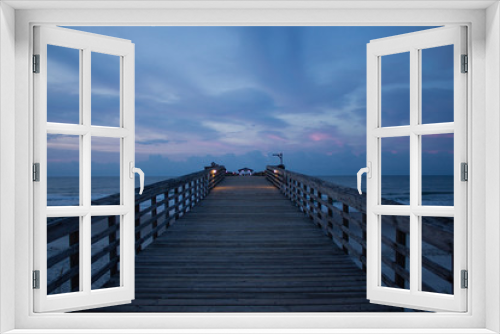 Fototapeta Naklejka Na Ścianę Okno 3D - Early Morning Pier