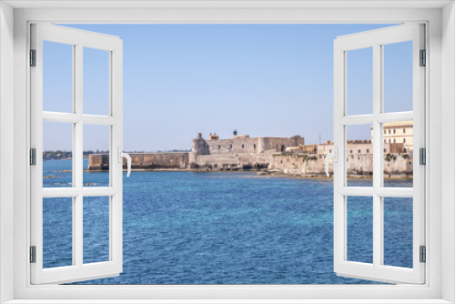 Fototapeta Naklejka Na Ścianę Okno 3D - Castle  in Siracusa (Castello Maniace) in Sicily
