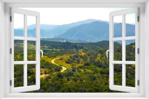 Fototapeta Naklejka Na Ścianę Okno 3D - Hiking Trail Vista