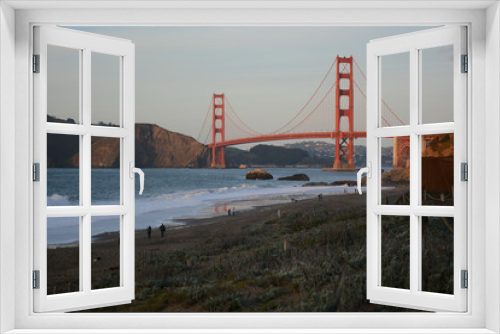 Fototapeta Naklejka Na Ścianę Okno 3D - View of Golden Gate bridge from Baker beach in San Francisco