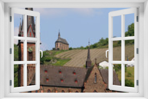 Fototapeta Naklejka Na Ścianę Okno 3D - Iglesia en el Rhin