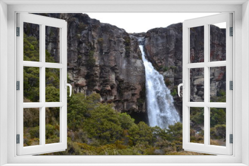 Fototapeta Naklejka Na Ścianę Okno 3D - Waterfall in New Zealand