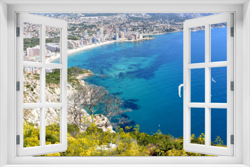 La vista a Calpe desde Peñon de Ifach.. España