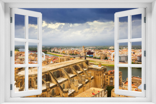 Fototapeta Naklejka Na Ścianę Okno 3D - view of Tortosa from  castle. Catalonia