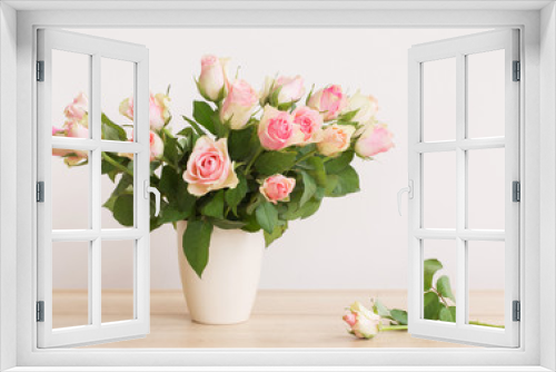 Fototapeta Naklejka Na Ścianę Okno 3D - pink roses in vase on white background