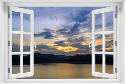Fototapeta Naklejka Na Ścianę Okno 3D - Beautiful sunset landscape