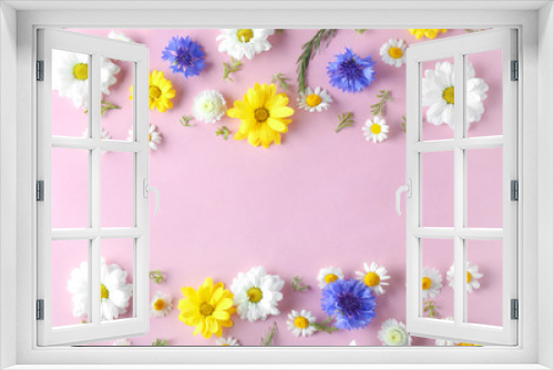 Fototapeta Naklejka Na Ścianę Okno 3D - Beautiful floral composition with chamomile flowers on color background