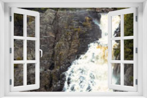 Fototapeta Naklejka Na Ścianę Okno 3D - Canada Forest /waterfall