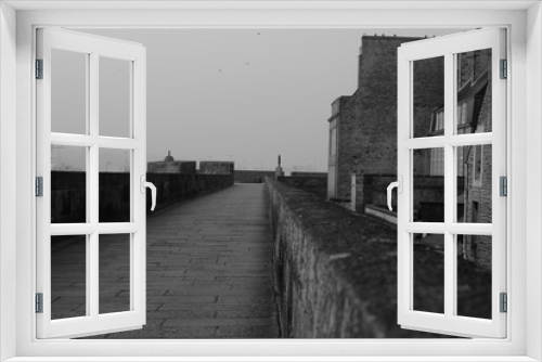 Fototapeta Naklejka Na Ścianę Okno 3D - rampart de la cité medivale de Saint Malo