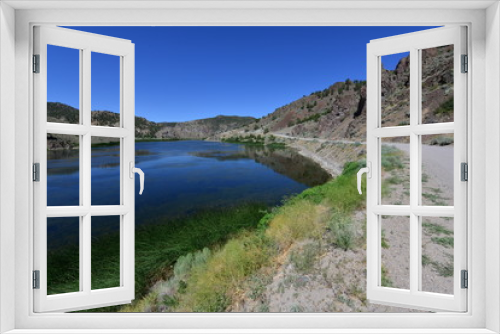 Fototapeta Naklejka Na Ścianę Okno 3D - The Lake at Spring Valley State Park in Nevada.
