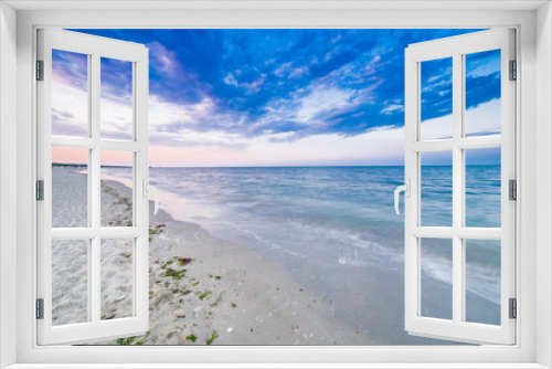 Fototapeta Naklejka Na Ścianę Okno 3D - seaside at sunset