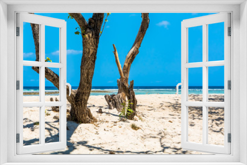 Fototapeta Naklejka Na Ścianę Okno 3D - Scenics View of Tropical Beach