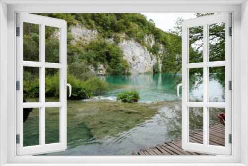 Fototapeta Naklejka Na Ścianę Okno 3D - Wasserfall und Seebecken