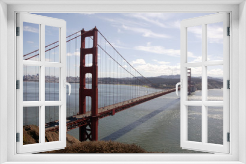 Fototapeta Naklejka Na Ścianę Okno 3D - The Golden Gate Bridge in early afternoon, horizontal, 2011