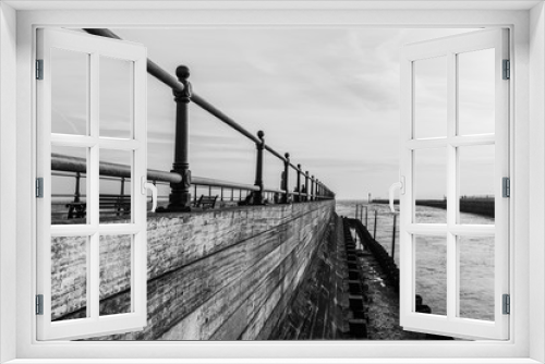 Fototapeta Naklejka Na Ścianę Okno 3D - Littlehampton Pier
