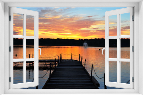 Fototapeta Naklejka Na Ścianę Okno 3D - Beautiful sunset on the lake view 