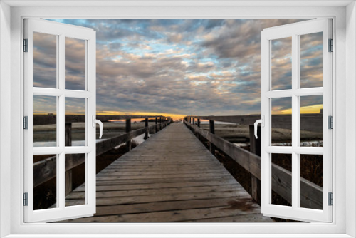 Fototapeta Naklejka Na Ścianę Okno 3D - Footbridge to Good Harbor Beach, Gloucester, MA 