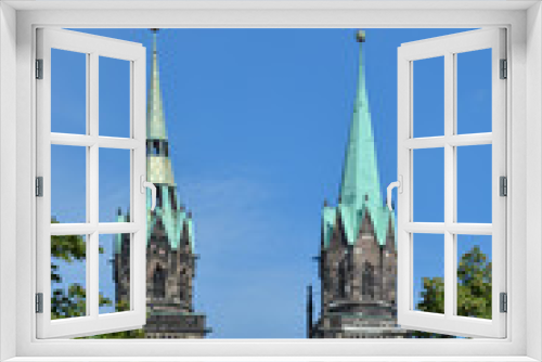 Fototapeta Naklejka Na Ścianę Okno 3D - The St Lorenz church in Nuremberg, Germany from the front