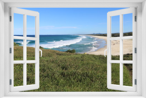 Fototapeta Naklejka Na Ścianę Okno 3D - A clear and sunny day at Hastings Point in northern New South Wales Australia