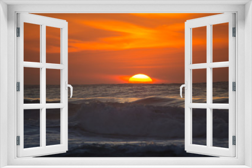 Fototapeta Naklejka Na Ścianę Okno 3D - Sunset over Atlantic ocean