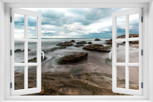 Fototapeta Naklejka Na Ścianę Okno 3D - Seashore in cloudy weather