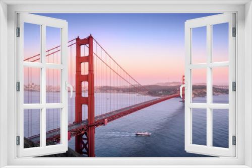 Fototapeta Naklejka Na Ścianę Okno 3D - Golden Gate, San Francisco California at sunset