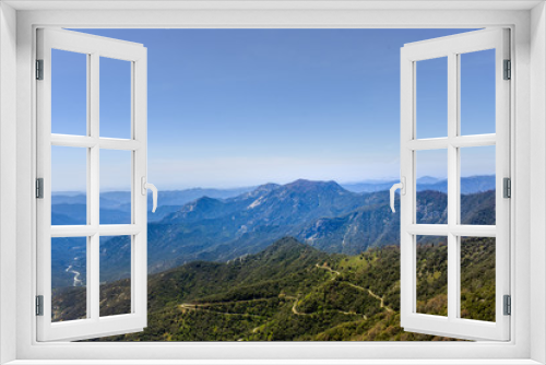 Fototapeta Naklejka Na Ścianę Okno 3D - Mountain landscape at Sequoia National Park