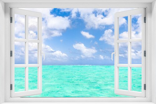 Fototapeta Naklejka Na Ścianę Okno 3D - Kristallklares Meer als Panorama Hintergrund