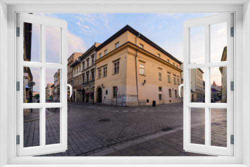 Fototapeta Naklejka Na Ścianę Okno 3D - Crossroads in old Krakow in the early morning.