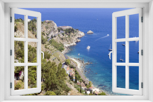 Fototapeta Naklejka Na Ścianę Okno 3D - The coastline of Taormina in Sicily, Italy