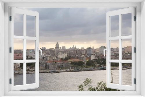 Fototapeta Naklejka Na Ścianę Okno 3D - Havana