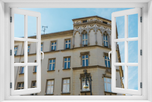 Fototapeta Naklejka Na Ścianę Okno 3D - beautiful old corner building at berlin