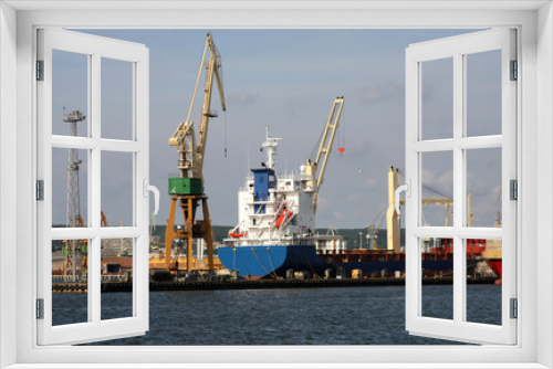 Fototapeta Naklejka Na Ścianę Okno 3D - Shipyard