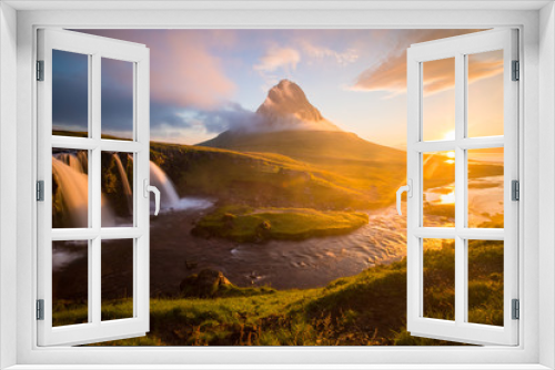 Fototapeta Naklejka Na Ścianę Okno 3D - Summer sunrise on famous Kirkjufellsfoss Waterfall and Kirkjufell mountain in Iceland