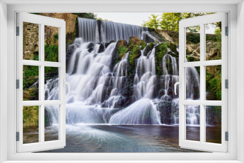Fototapeta Naklejka Na Ścianę Okno 3D - Waterfall of the mill/Waterfall on the river Fluvia