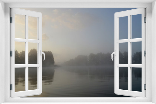 Fototapeta Naklejka Na Ścianę Okno 3D - morning lake foggy