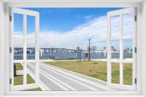 Fototapeta Naklejka Na Ścianę Okno 3D - 豊洲ぐるり公園から見るレインボーブリッジ