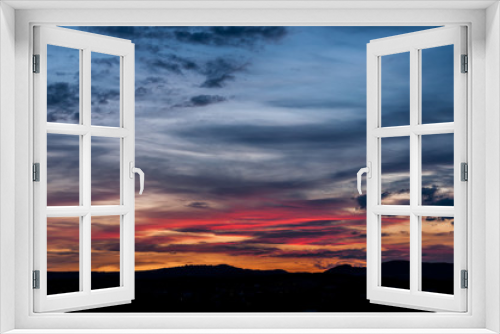 Fototapeta Naklejka Na Ścianę Okno 3D - Majestic sunset in the mountains landscape