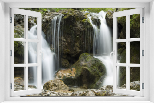 Fototapeta Naklejka Na Ścianę Okno 3D - Waterfalls, clear water