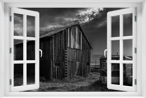 Fototapeta Naklejka Na Ścianę Okno 3D - Old Barn and Horse Trailer in Black and White