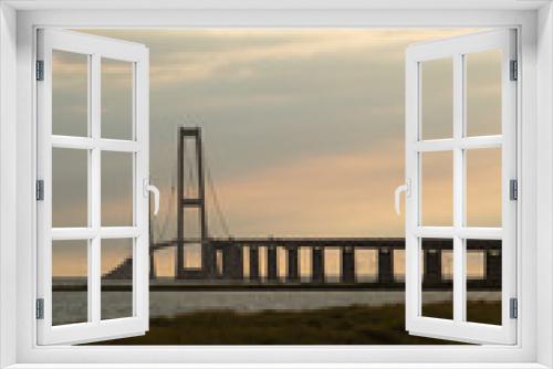 Fototapeta Naklejka Na Ścianę Okno 3D - Storebæltsbroen bridge during sunset