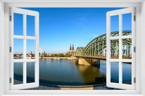 Fototapeta Naklejka Na Ścianę Okno 3D - view of Hohenzollern Bridge and the cathedral in Cologne, Germany