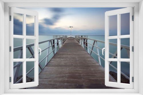 Fototapeta Naklejka Na Ścianę Okno 3D - Pier Chilches beach