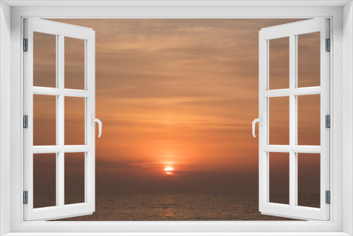Fototapeta Naklejka Na Ścianę Okno 3D - sun rising over the mediterranean sea