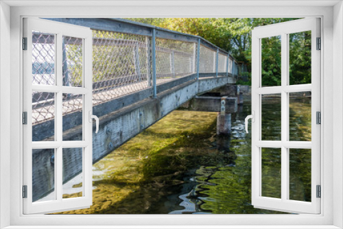 Fototapeta Naklejka Na Ścianę Okno 3D - Gene Coulon Park Bridge 2