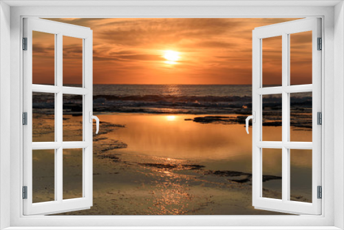 Fototapeta Naklejka Na Ścianę Okno 3D - Rocky Sunrise Seascape