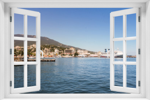 Fototapeta Naklejka Na Ścianę Okno 3D - Seaport of Yalta.